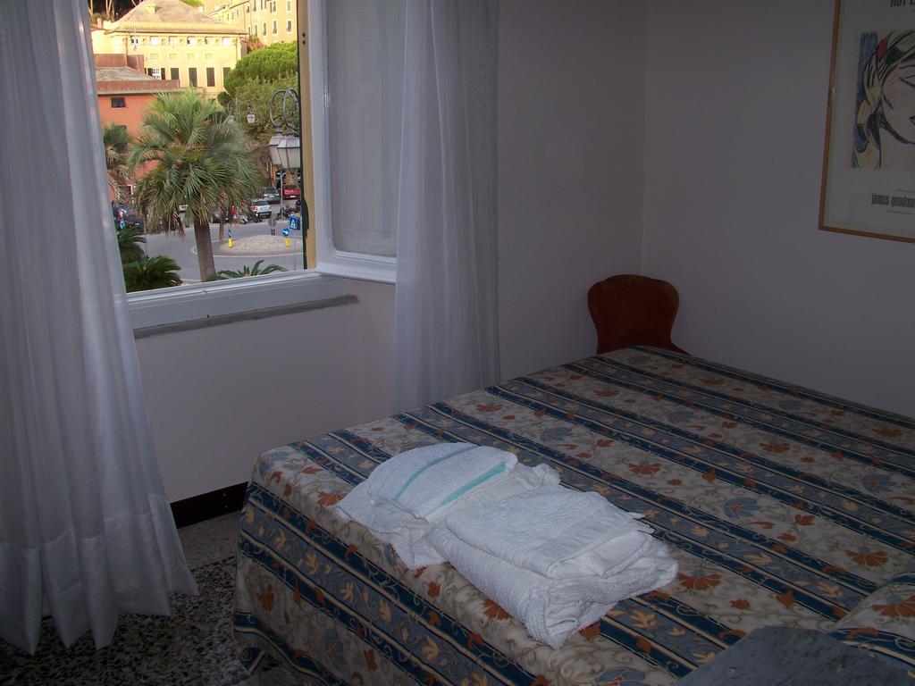 B&B Portobello Сестри-Леванте Номер фото